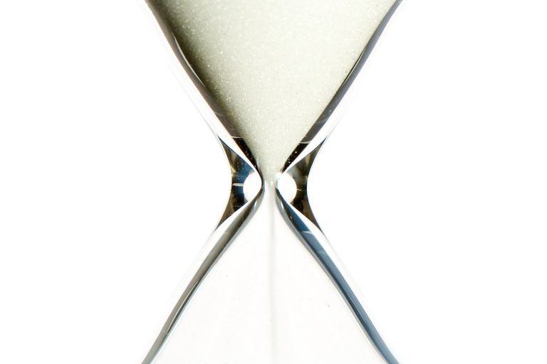 Hourglass with falling sand, collagen how long trial timelines | Healthcare Discovery